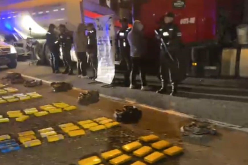 Camiones con cocaína en Susana, departamento Castellanos. Ruta 34. Policial Federal