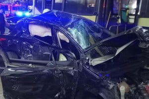 El SAME, Bomberos y la Policía trabajaron en el lugar del accidente.