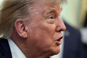 Donald Trump afirmó que Estados Unidos mantiene abiertas las vías militar y diplomática. Foto: Reuters
