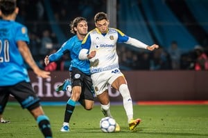 Julián Fernández hizo el gol del empate canalla