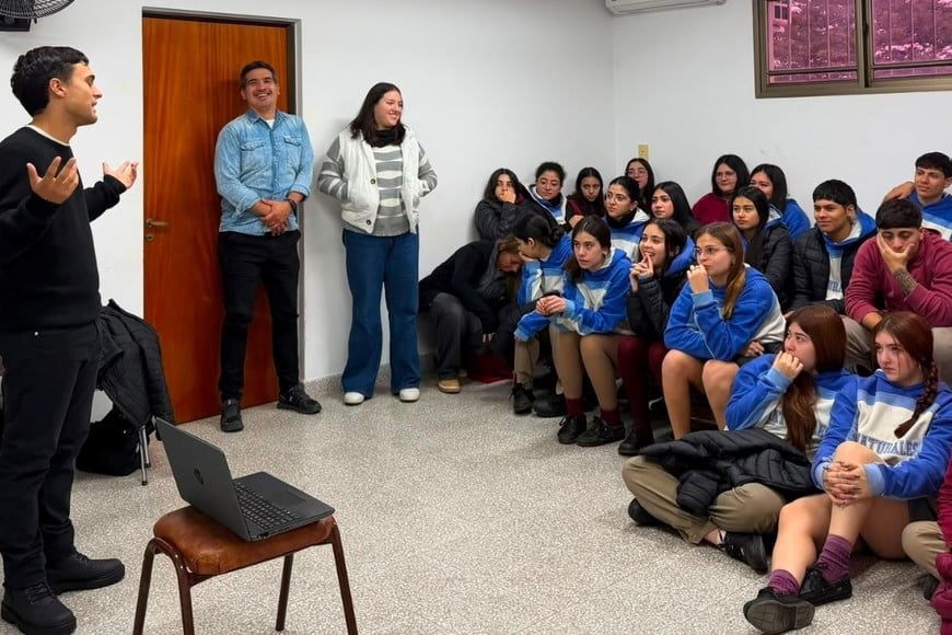 Capacitaciones destinadas a estudiantes de escuelas secundarias de Venado Tuerto y Murphy