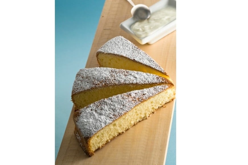 El resultado es una torta delicada, con un relleno húmedo y un sabor suave