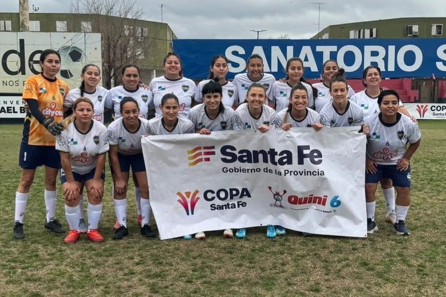 Defensores espera por ADIUR o Social en la gran final. Foto: Prensa Copa SF.