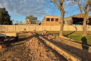 Pavimento, pasos ferroviarios y un renovado espacio recreativo: las obras que transforman Correa