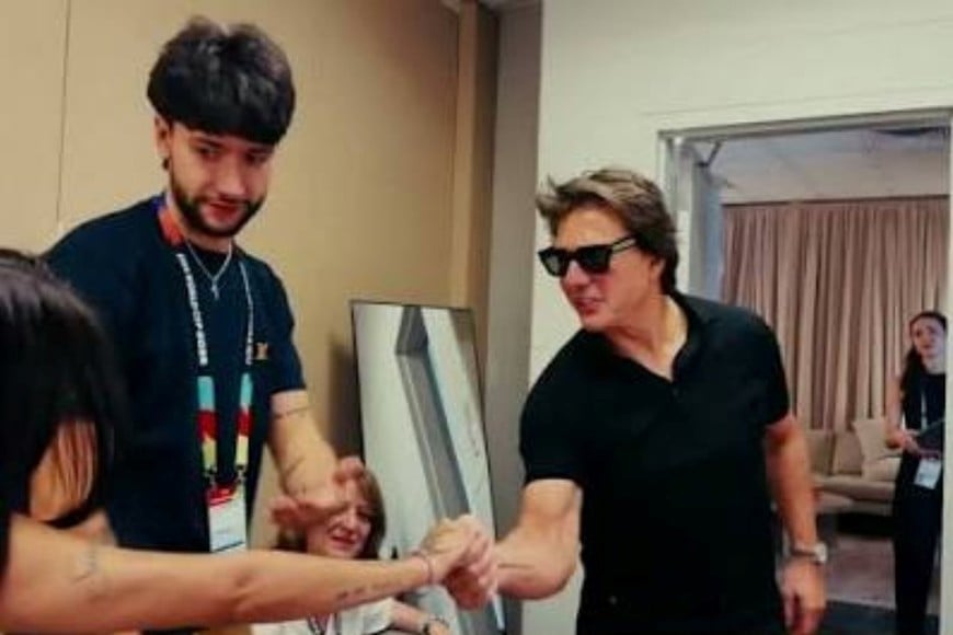 El camarín fue escenario de un encuentro que sorprendió a todos.