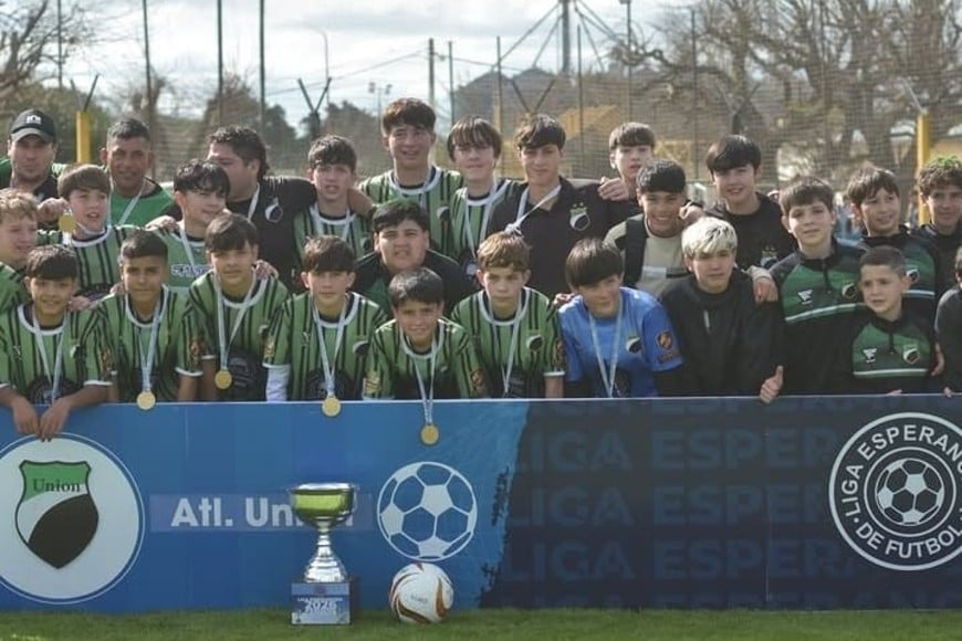 Unión de Esperanza, otro de los campeones en las formativas esperancinas.