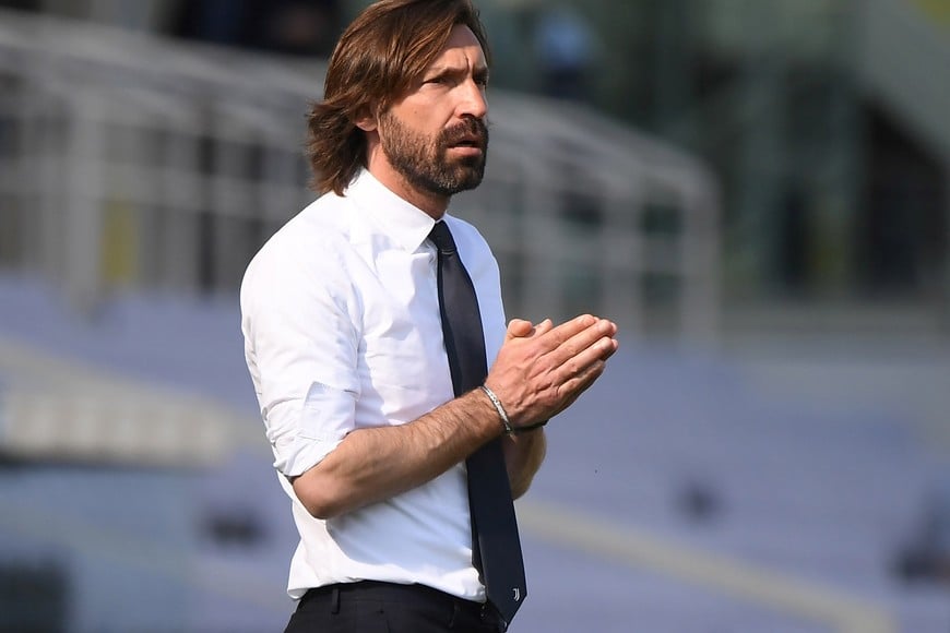 Soccer Football - Serie A - Fiorentina v Juventus - Stadio Artemio Franchi, Florence, Italy - April 25, 2021 Juventus coach Andrea Pirlo REUTERS/Alberto Lingria