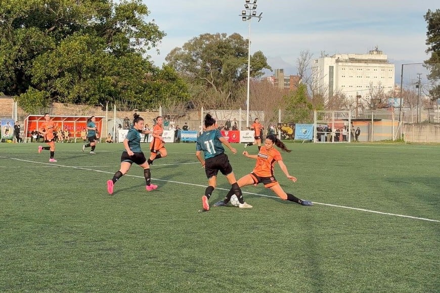 ADIUR y Social animaron una semifinal apasionante. Foto: Bianca Ossola.