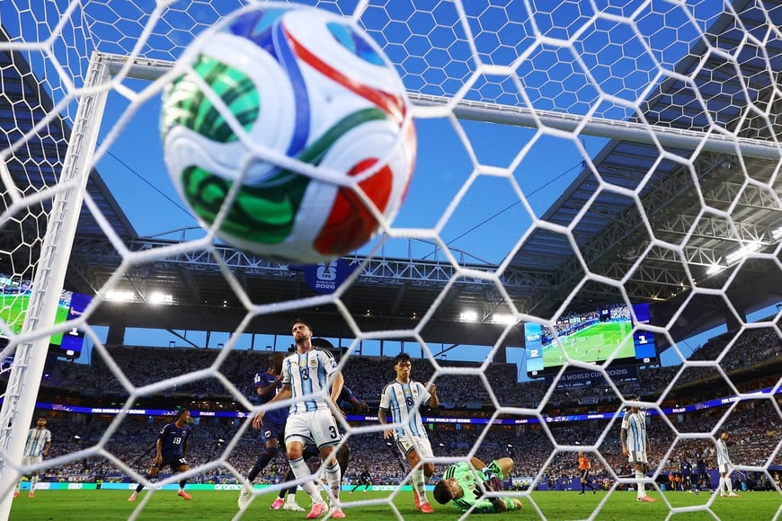 Soccer Football - FIFA World Cup 2026 - Round of 32 - Argentina v Cape Verde - Miami Stadium, Miami Gardens, Florida, U.S. - July 3, 2026
Argentina's Nicolas Tagliafico looks dejected after Cape Verde's Sidny Lopes Cabral scores their second goal REUTERS/Paul Childs