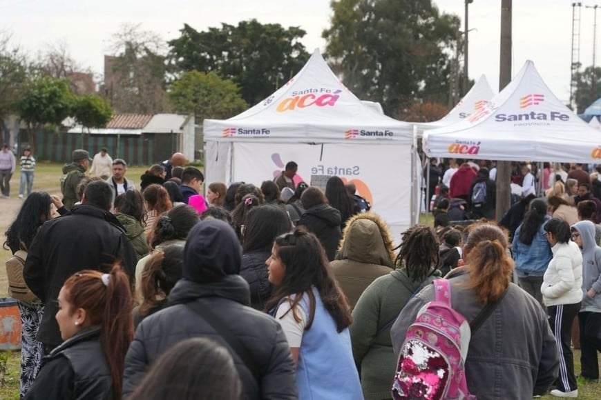 Santa Fe Acá y el Tren de Capital Humano ampliaron la atención con servicios gratuitos