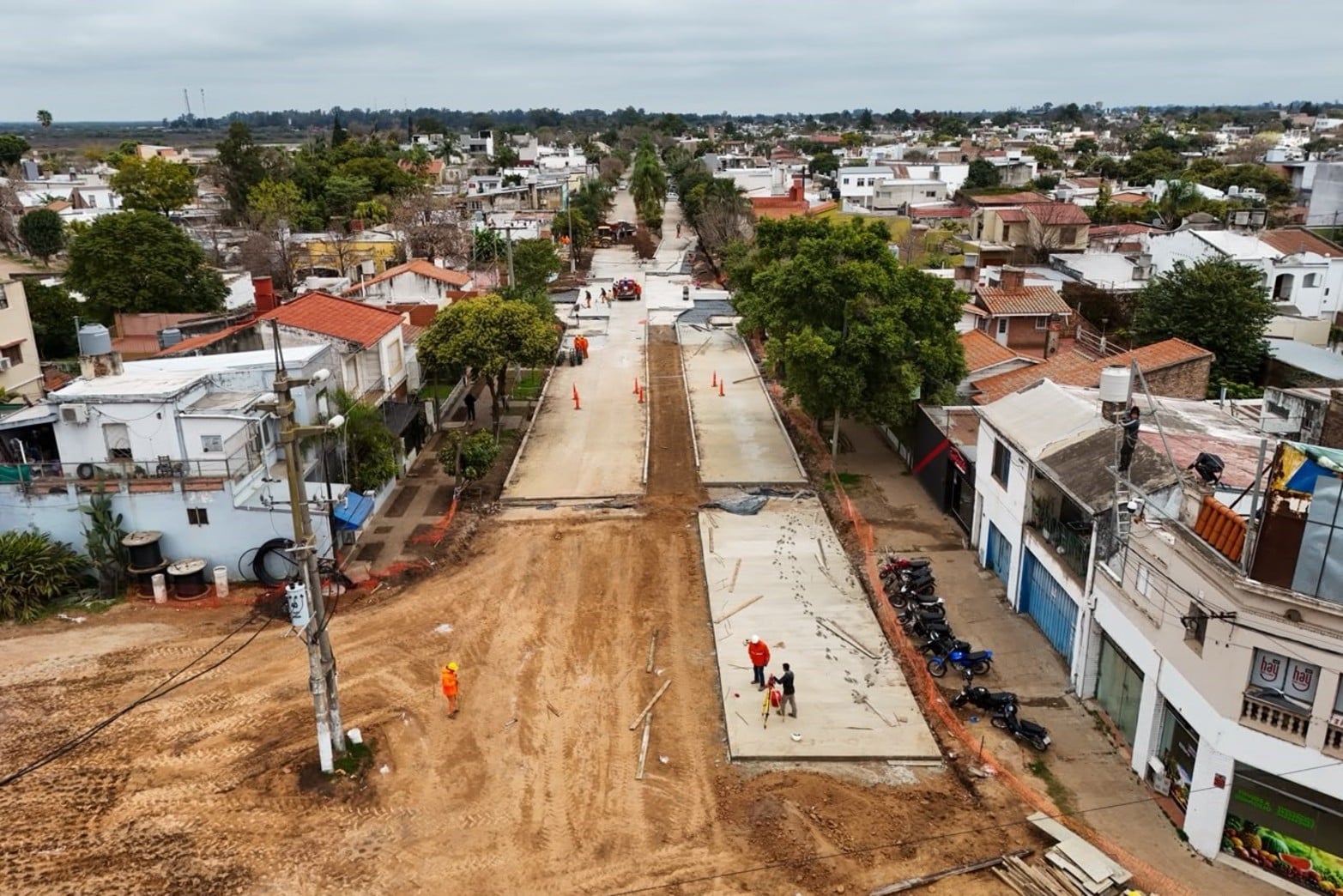 El avance de las obras sobre avenida Mitre de Santo Tomé por el nuevo Puente Carretero.