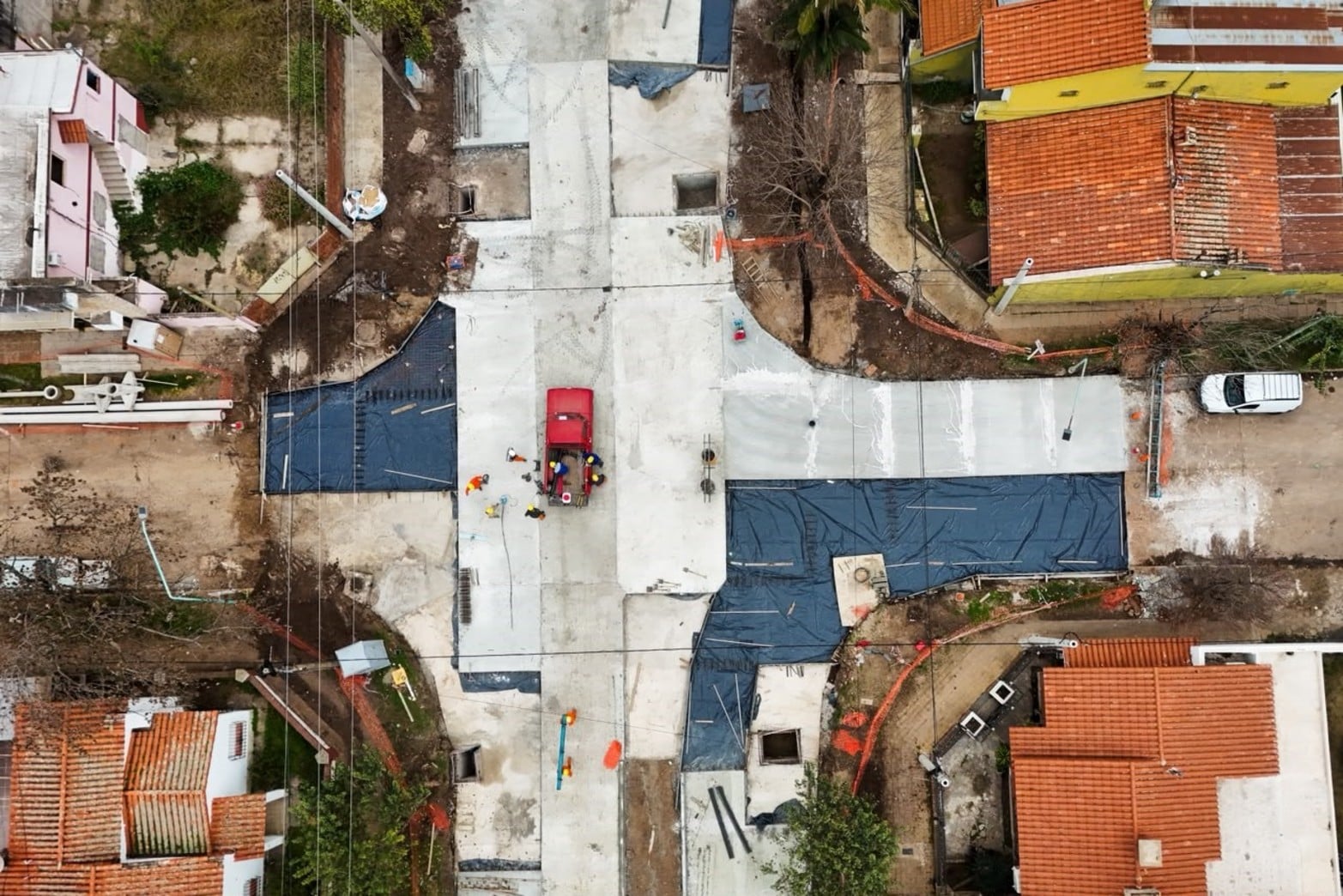 El avance de las obras sobre avenida Mitre de Santo Tomé por el nuevo Puente Carretero.