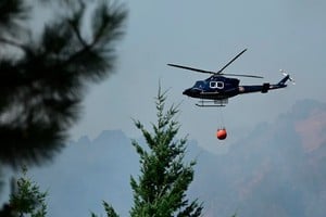 El helicóptero Bell 412 fue contratado por la Agencia Federal de Emergencias (AFE).