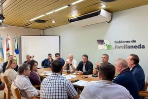 Se definieron modificaciones en el proyecto de la Tercera Vía para reforzar su capacidad de escurrimiento ante la posibilidad de un ciclo climático influenciado por el fenómeno de El Niño.