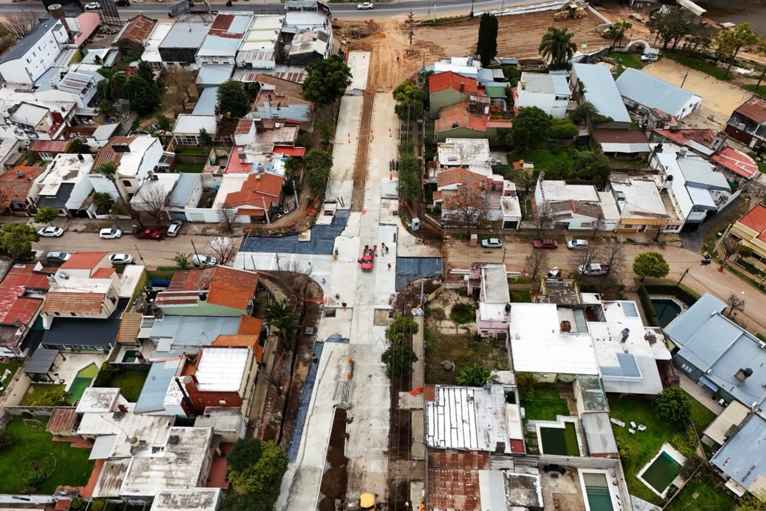El avance de las obras sobre avenida Mitre de Santo Tomé por el nuevo Puente Carretero.