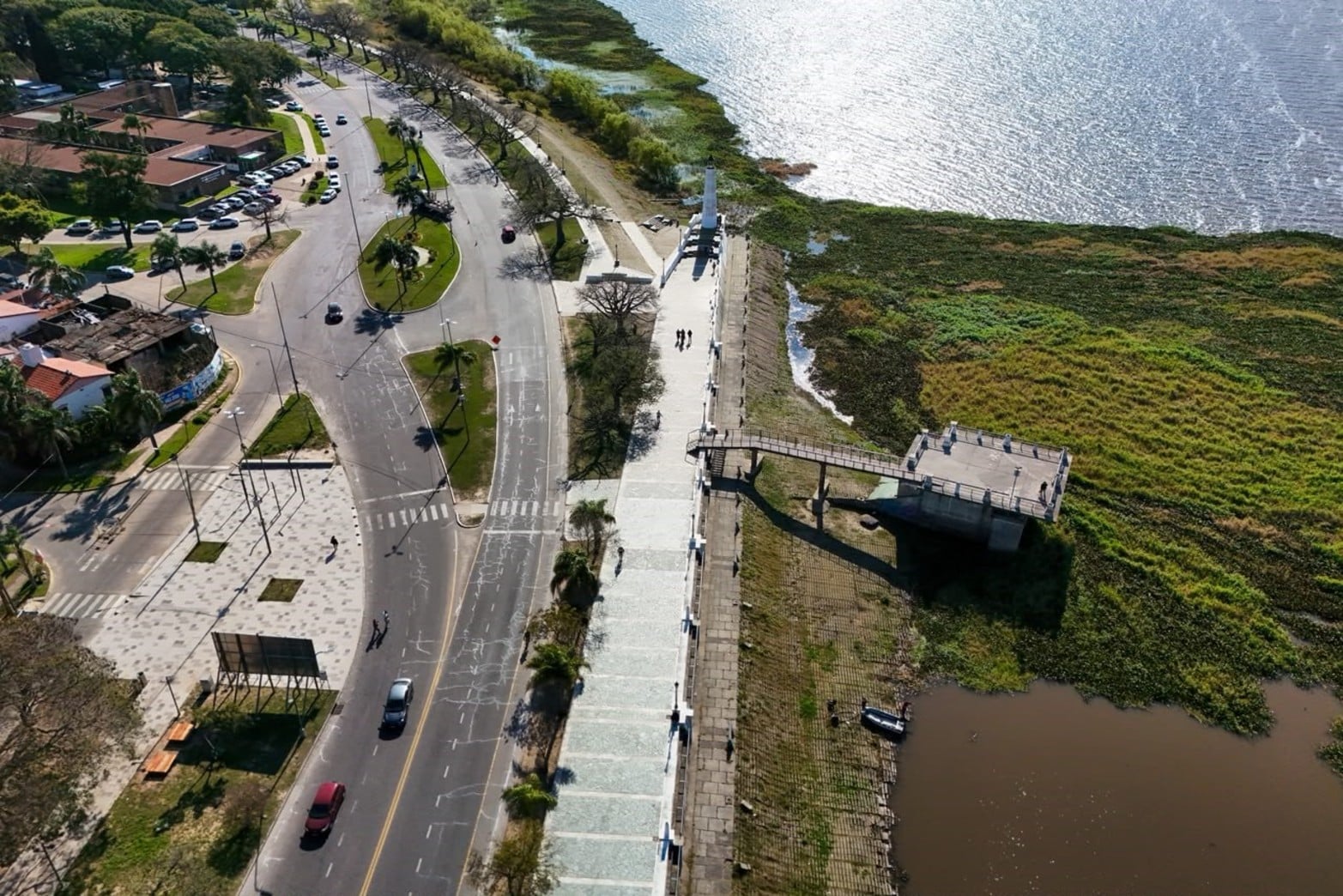 El Faro en la nueva Costanera Oeste de la ciudad de Santa Fe.