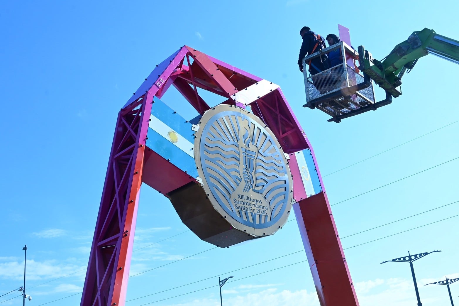 Santa Fe prepara la llegada de los Juegos Suramericanos con un símbolo en la Costanera Este