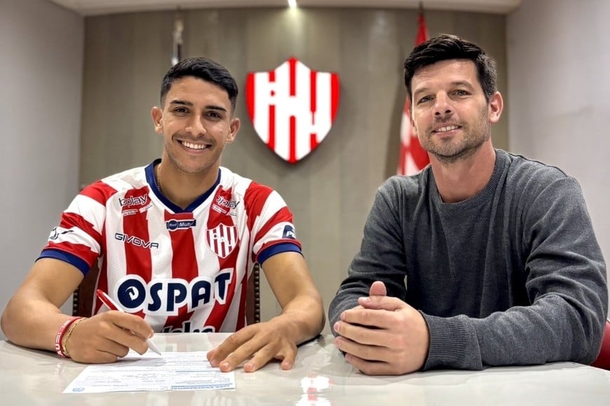 Joaquín Mosqueira firmó su contrato y comenzó a trabajar junto al plantel profesional.
