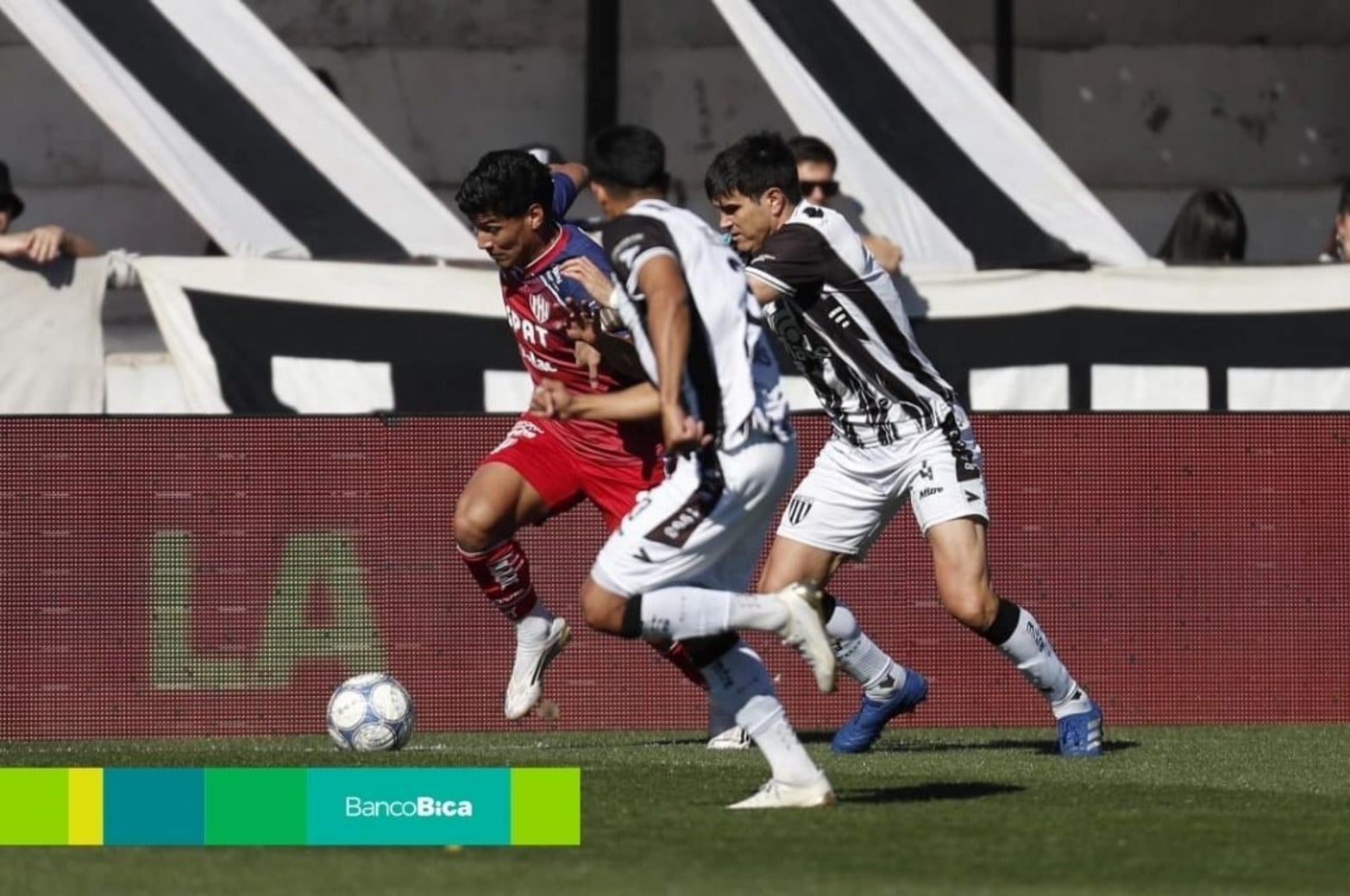 Galería BICA: Unión vs. Gimnasia de Mendoza.