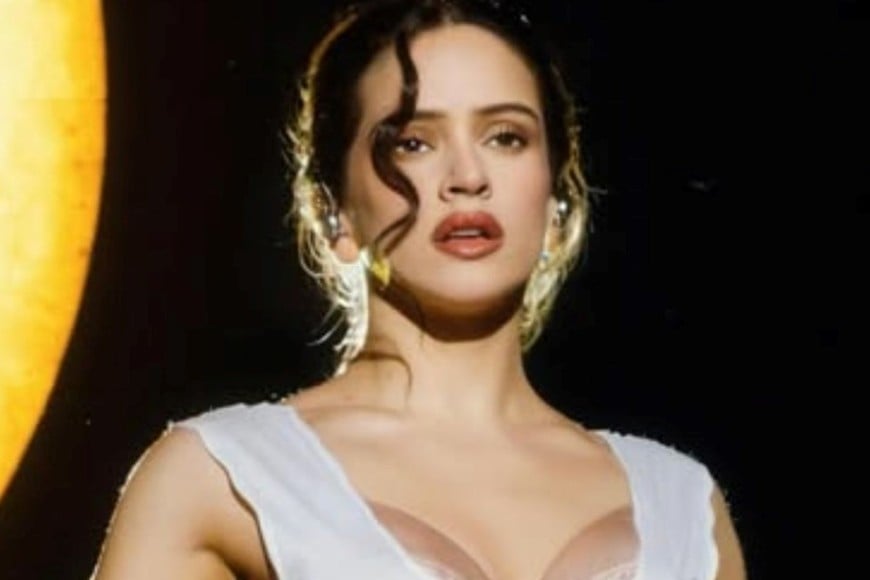 Rosalía eligió abrir su primer concierto con un mensaje dirigido a sus seguidores argentinos.