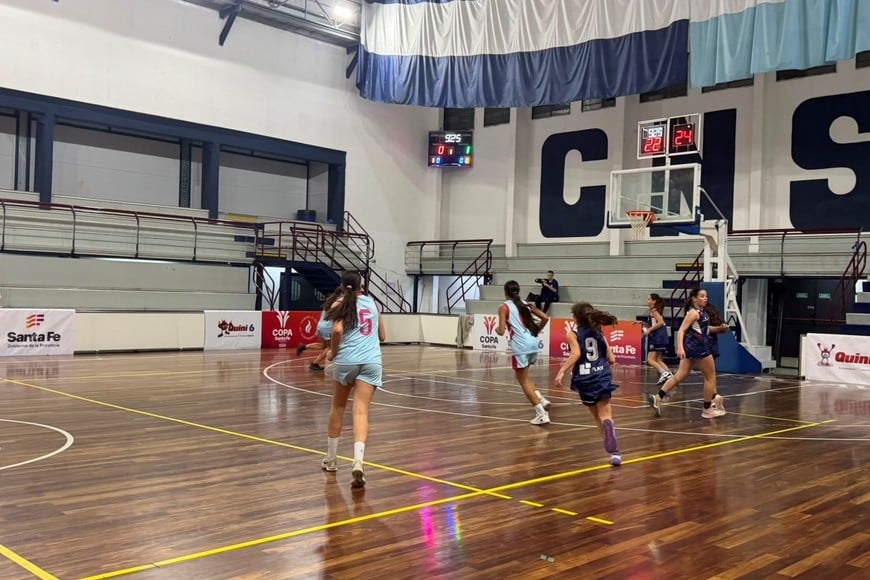 La U13 de Náutico se hizo fuerte en Rosario y avanzó al final four. Foto: Prensa Copa Santa Fe.
