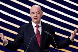 Gianni Infantino buscará renovar su mandato como presidente de la FIFA en 2027. Foto: Reuters
