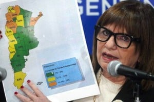 Bullrich ratificó que buscarán elevar a 25% la posibilidad de compra de tierras en la Argentina.