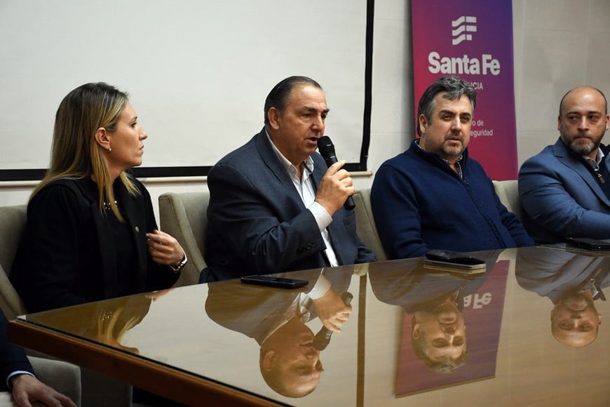 El intendente Poletti este miércoles durante la firma del proyecto. Crédito: Municipalidad de Santa Fe