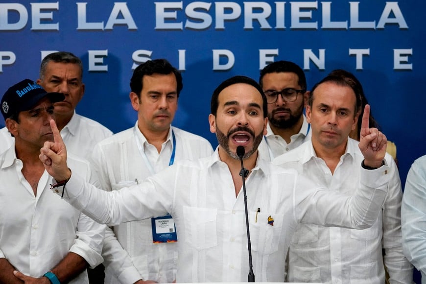 Colombia's President-elect Abelardo de la Espriella speaks during a security summit with mayors and security secretaries from Colombia's main cities ahead of his inauguration on August 7 in Cali, in Barranquilla, Colombia, August 4, 2026. REUTERS/Charlie Cordero