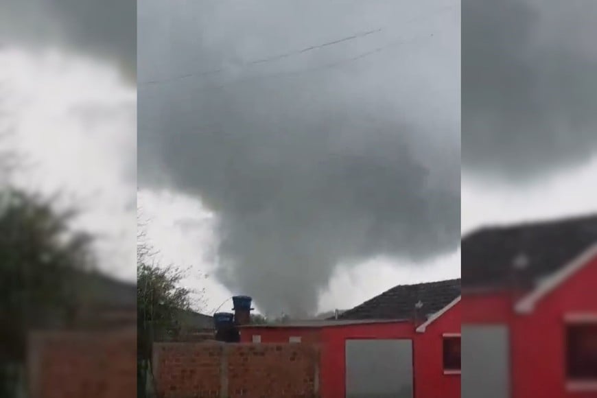 El sistema que más temprano estuvo sobre el Este de Argentina, logró generar un nuevo tornado, muy atípico en esta época del año. Ya son 3 eventos severos consecutivos con actividad tornádica