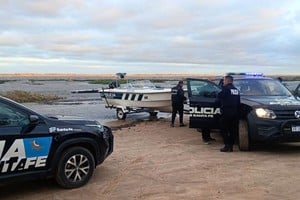Buzos Tácticos y efectivos policiales realizan un amplio operativo de búsqueda en Paraje El Chaquito.