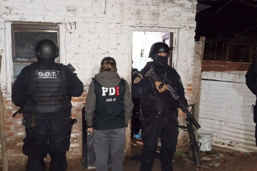 Equipos del Grupo de Operaciones Tácticas realizaron las irrupciones. Foto: El Litoral