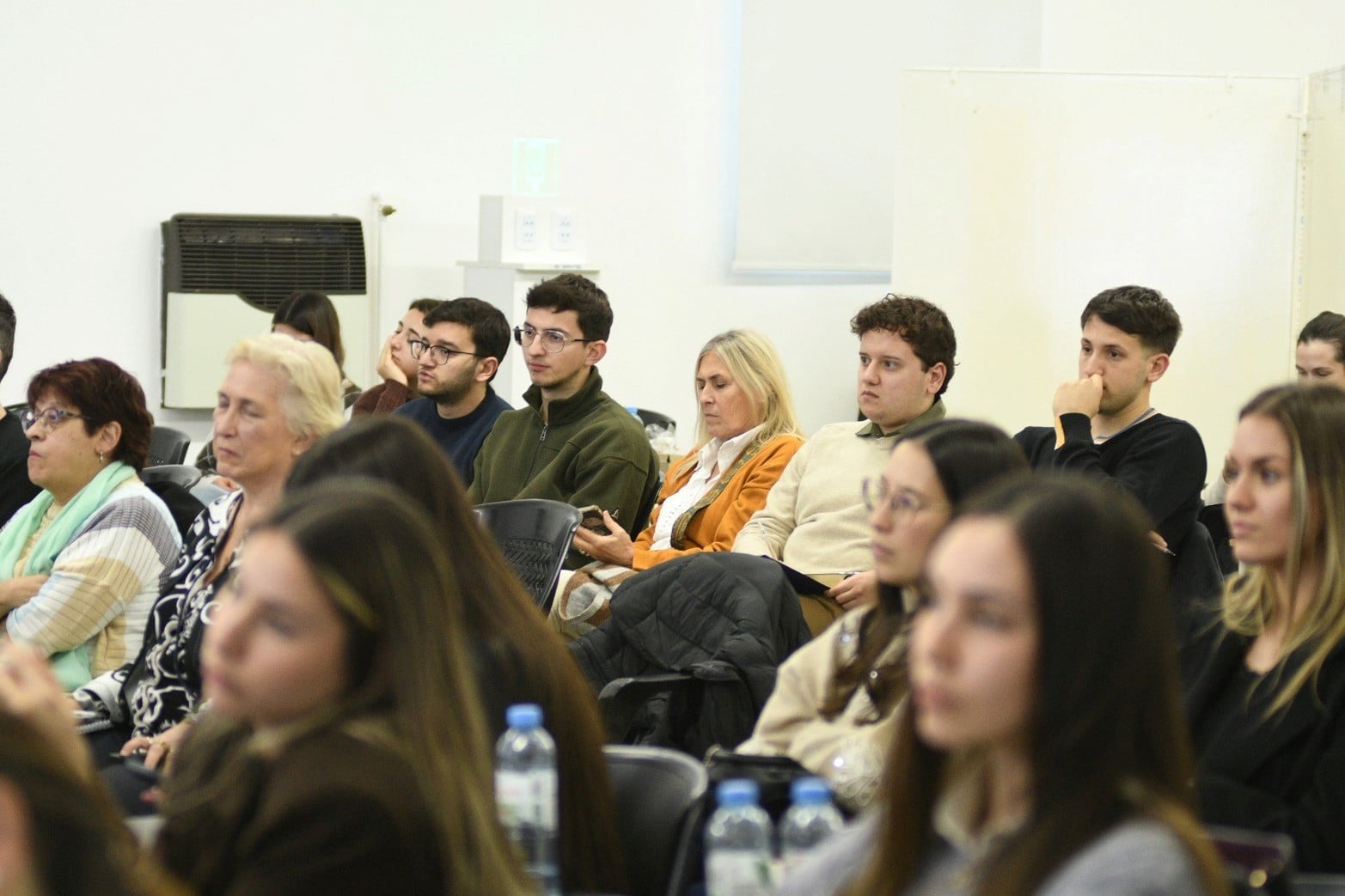 Las 3ras Jornadas de Farmacia Magistral contaron con una destacada convocatoria de profesionales, docentes y estudiantes en las instalaciones de la UCSF.