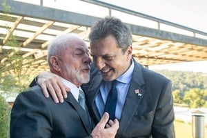 Javier Milei no olvida las "buenas migas" entre Lula da Silva y Sergio Massa, su rival en las elecciones de 2023.