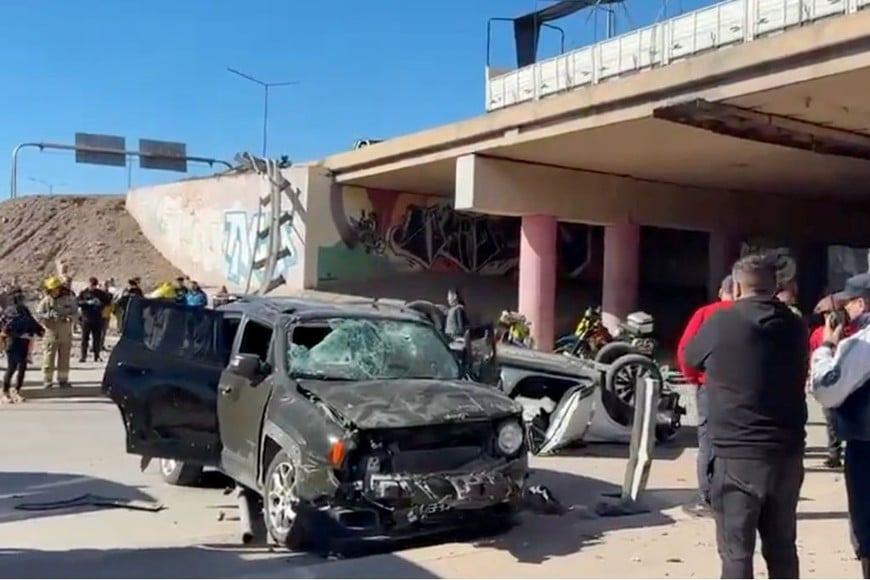 Un trágico y cinematográfico siniestro vial sacudió a la provincia de Mendoza en la mañana de este sábado.