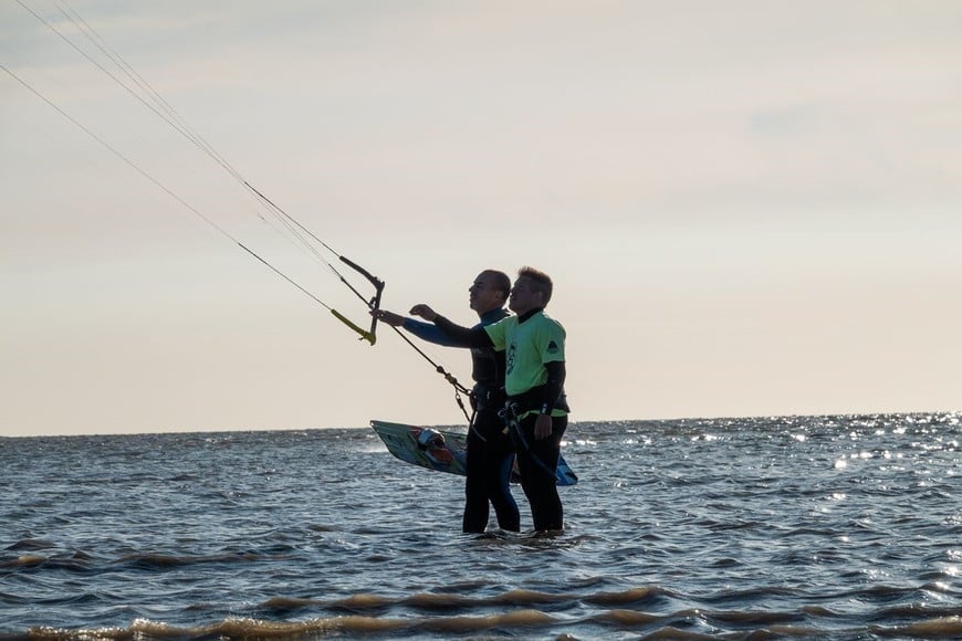 La muerte del Chino Cappi generó dolor entre quienes compartieron con él su pasión y experiencia en kitesurf.