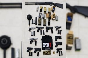Los involucrados tenían un verdadero arsenal. Foto: Gentileza