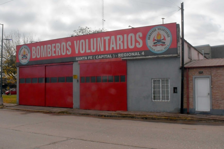 El cuartel de los bomberos en Av. Blas Parera es uno de los lugares en el norte capitalino.