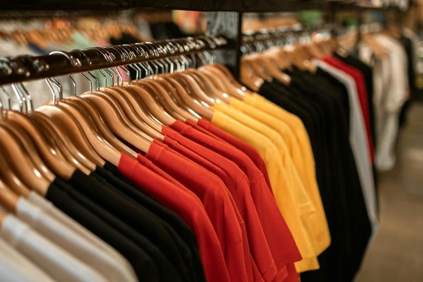 La mayor caída correspondió a textil e indumentaria