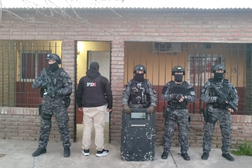 allanamientos armas secuestradas y detenidos