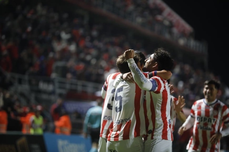 Gol de Menossi | Unión-Central Córdoba | Estadio 15 de Abril. Foto: