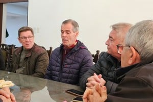 Treinta familias de Acebal se acercan al acceso a su vivienda propia
