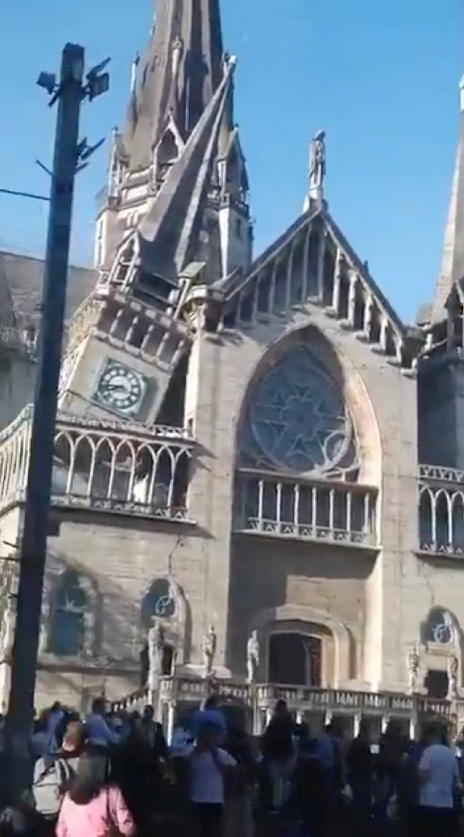 La Catedral de Manizales sintió el temblor. 