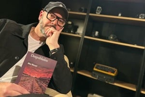 “Las historias de La Plata están reflejadas en ‘Despoblados’. No toqué lo clásico, pero sí el aire masónico que hay en la ciudad, la planificación”, desarrolla Bidart. Foto: Gentileza Juancho Domínguez