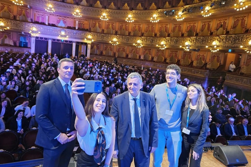 YPF Encuentro de Becarios