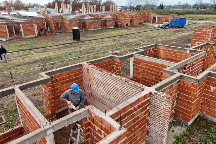 Avanza en Casilda la construcción de 52 viviendas con una inversión superior a $2.600 millones