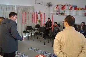 El primer taller brindó herramientas para organizar la economía del hogar.