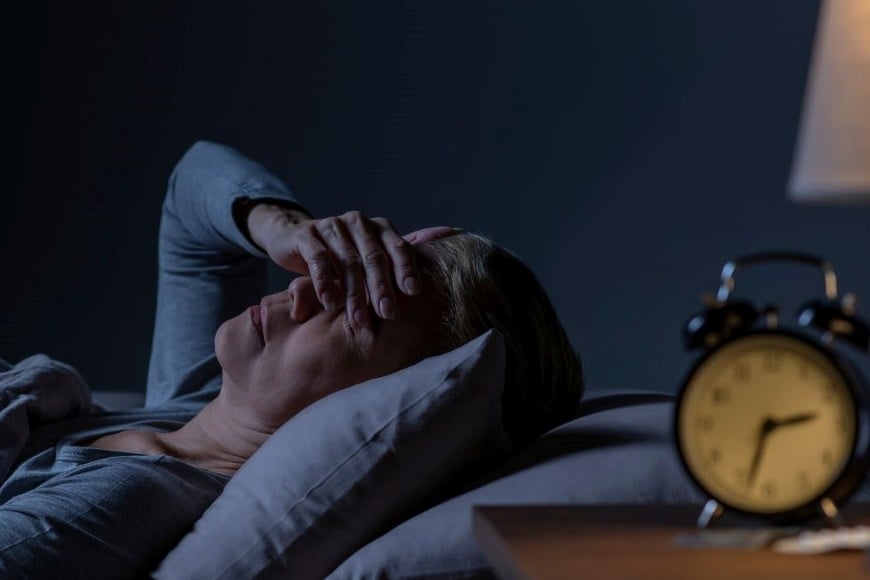 Despertarse durante la noche puede formar parte del funcionamiento normal del sueño.