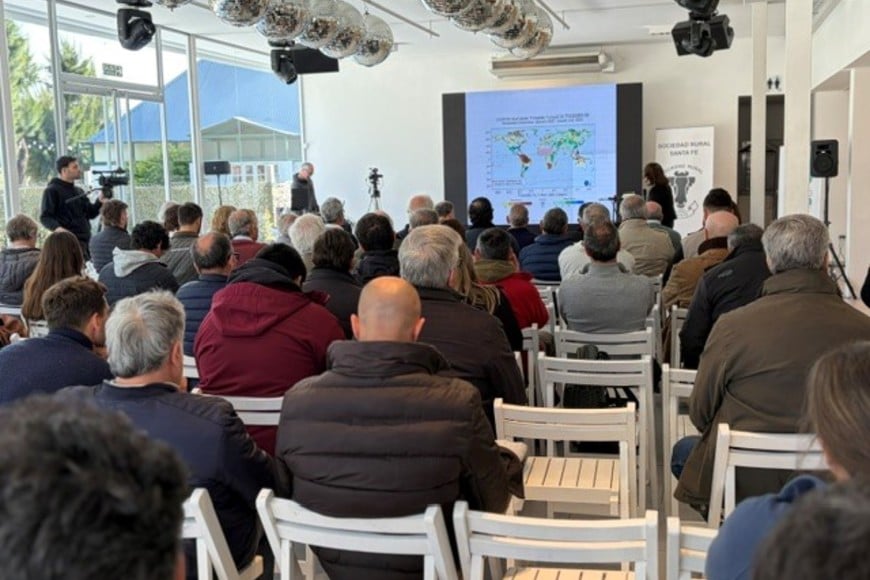 La Sociedad Rural de Santa Fe reunió a productores para analizar nuevas tecnologías ganaderas y perspectivas climática