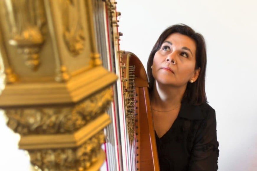La arpista, investigadora y docente Marcela Méndez, fundadora de la Academia Internacional de Arpa de Argentina.